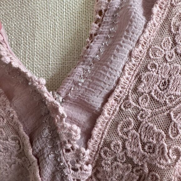 Blue Rain Pink V-Faux Wrap Blouse with Lace Detail in Front. Size Small - Picture 5 of 7